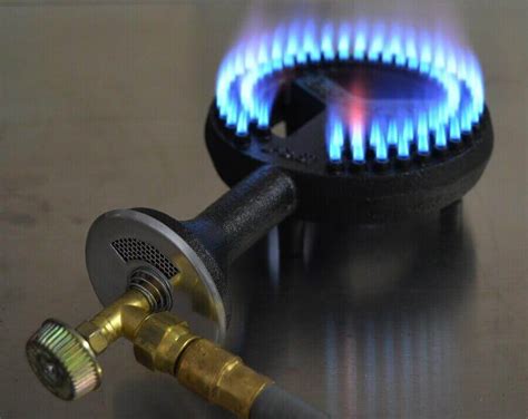 can you use natural gas on a propane burner